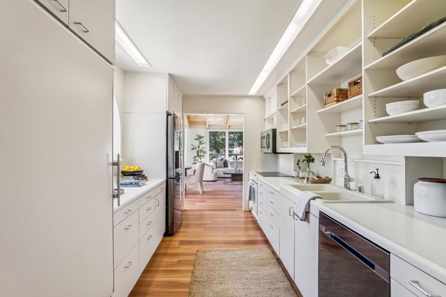 6 Wyndemere Vale, Monterey, CA 93940