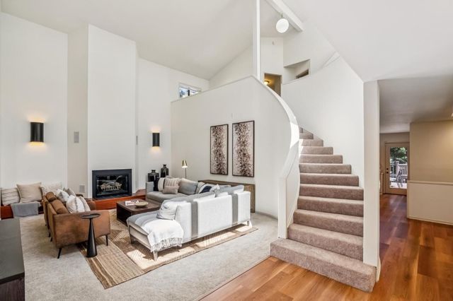 6 Wyndemere Vale, Monterey, CA 93940