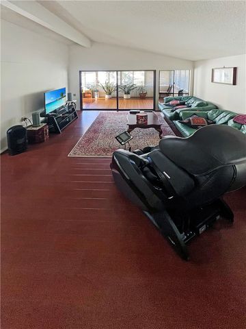 2056 Via Mariposa E A, Laguna Woods, CA 92637