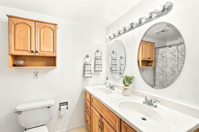 17200 435th Avenue SE, North Bend, WA 98045