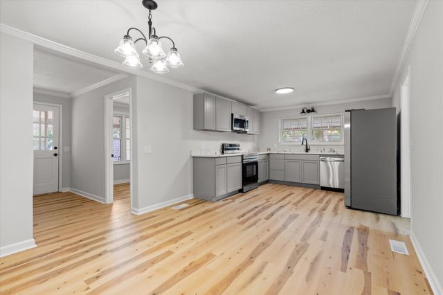 721 Claire Street, Rossville, GA 30741