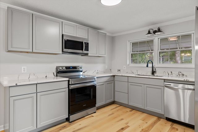 721 Claire Street, Rossville, GA 30741