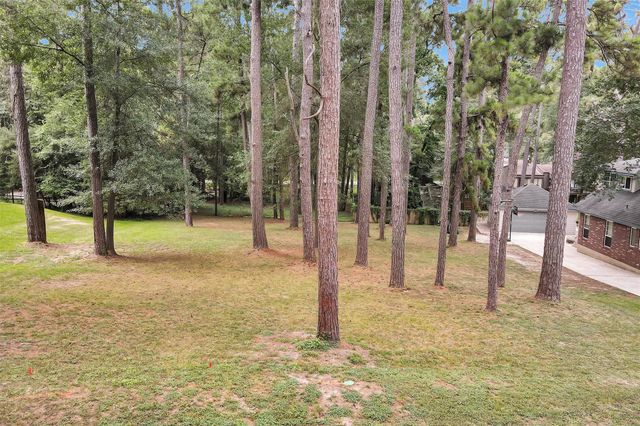 13997 Challenger Drive, Willis, TX 77318