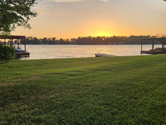 13997 Challenger Drive, Willis, TX 77318