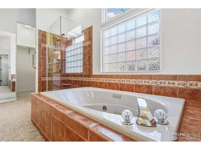 5360 Lighthouse Point Ct, Loveland, CO 80537