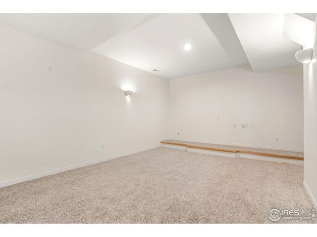 5360 Lighthouse Point Ct, Loveland, CO 80537