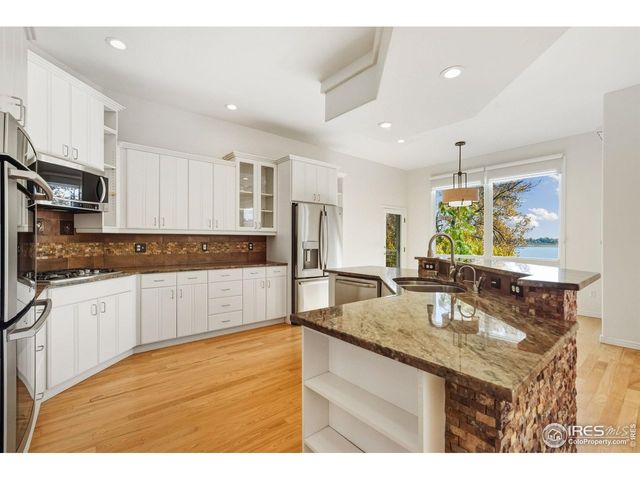 5360 Lighthouse Point Ct, Loveland, CO 80537