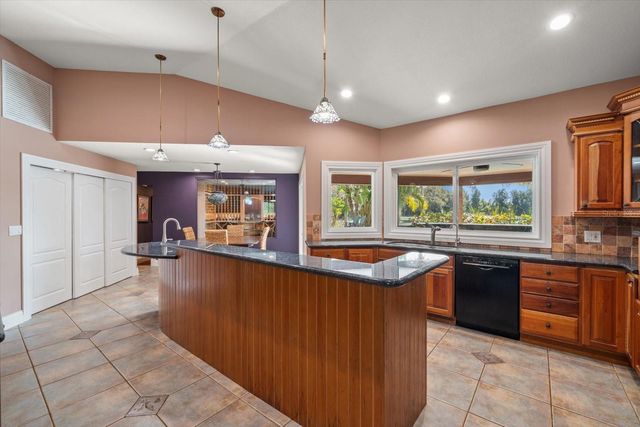 2402 PINE HAMMOCK, Clearwater, FL 33764