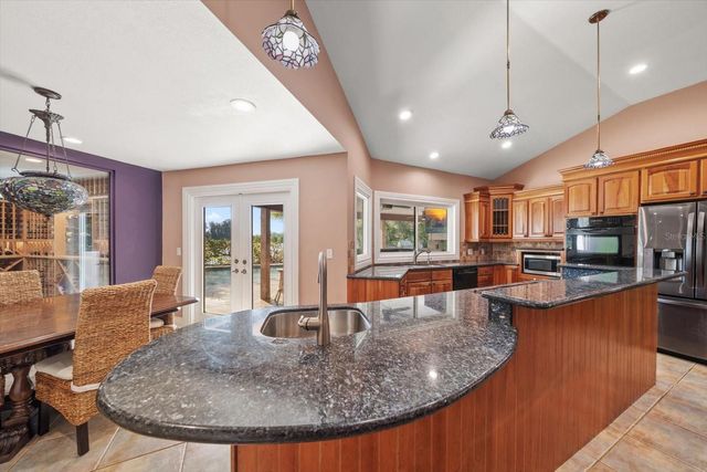 2402 PINE HAMMOCK, Clearwater, FL 33764