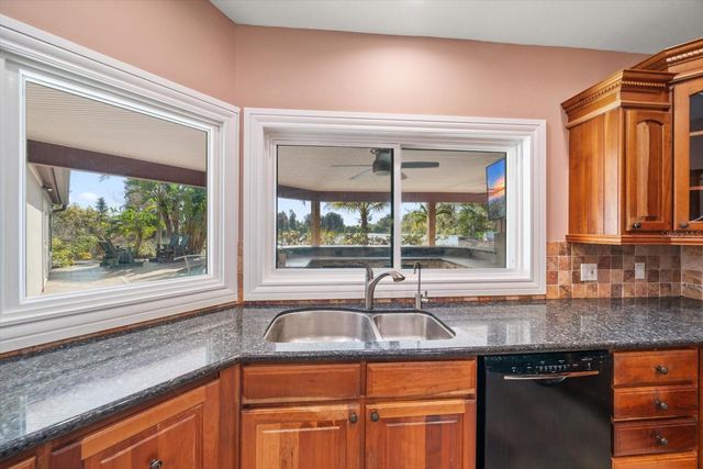 2402 PINE HAMMOCK, Clearwater, FL 33764