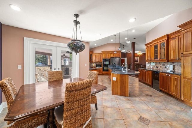 2402 PINE HAMMOCK, Clearwater, FL 33764