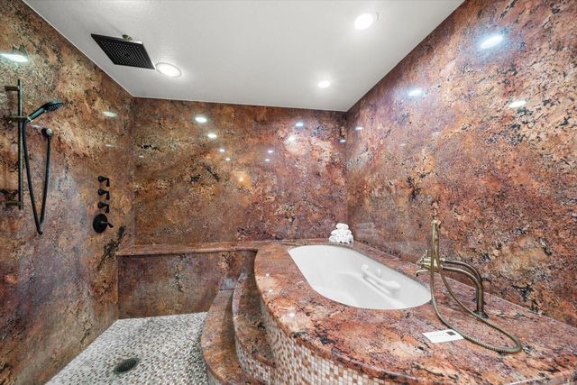 2402 PINE HAMMOCK, Clearwater, FL 33764