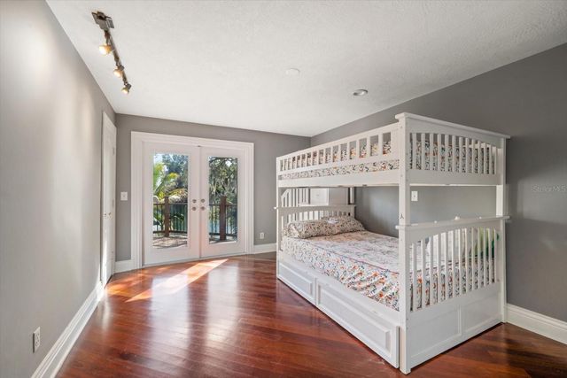 2402 PINE HAMMOCK, Clearwater, FL 33764