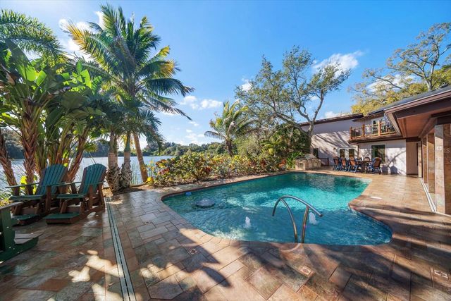 2402 PINE HAMMOCK, Clearwater, FL 33764