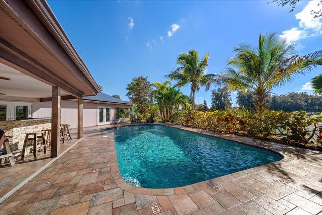 2402 PINE HAMMOCK, Clearwater, FL 33764