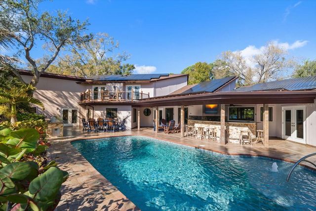 2402 PINE HAMMOCK, Clearwater, FL 33764