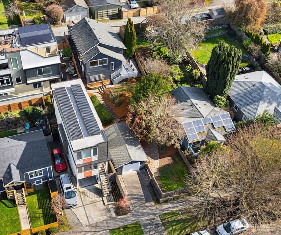 4432 40th Avenue SW, Seattle, WA 98116