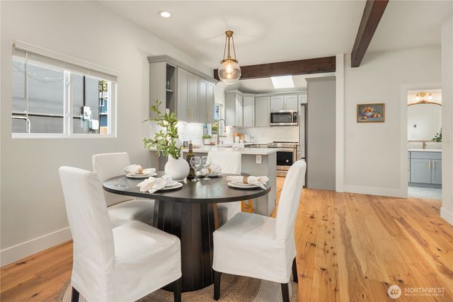 4432 40th Avenue SW, Seattle, WA 98116