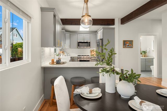 4432 40th Avenue SW, Seattle, WA 98116