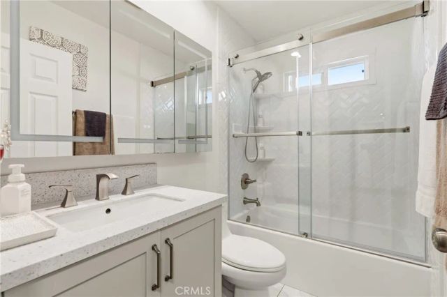 901 Glenview, West Covina, CA 91791