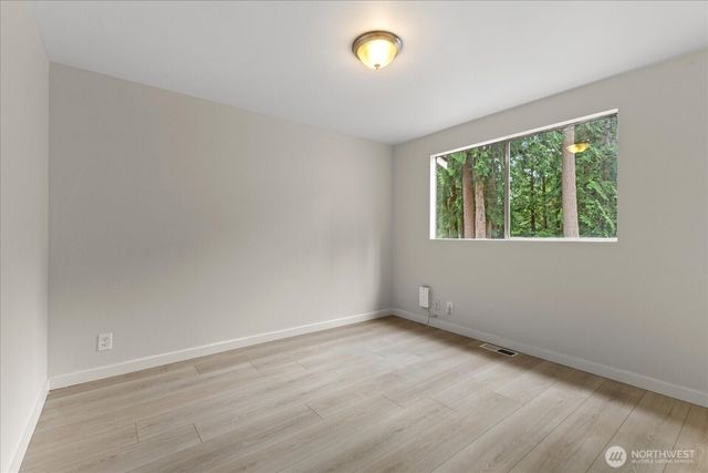 5819 172nd Place SW, Lynnwood, WA 98037