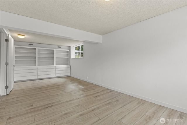 5819 172nd Place SW, Lynnwood, WA 98037