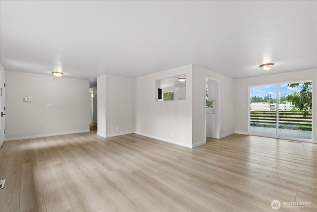 5819 172nd Place SW, Lynnwood, WA 98037