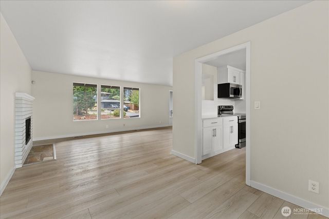 5819 172nd Place SW, Lynnwood, WA 98037