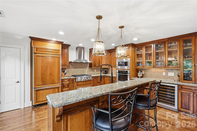16121 Tana Tea Circle, Tega Cay, SC 29708