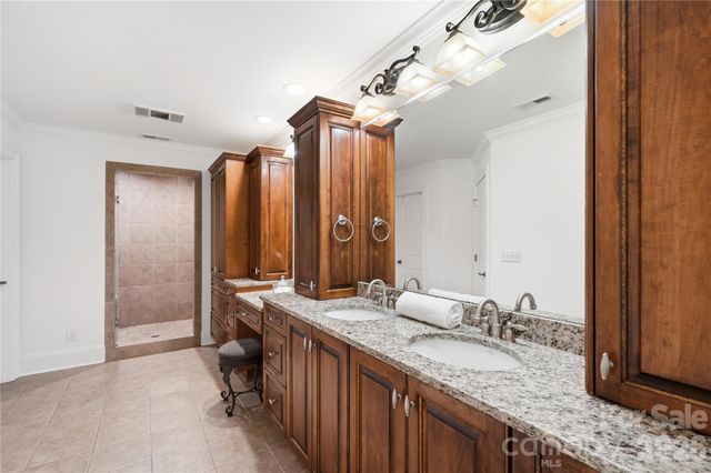 16121 Tana Tea Circle, Tega Cay, SC 29708