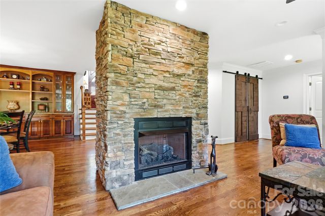 16121 Tana Tea Circle, Tega Cay, SC 29708