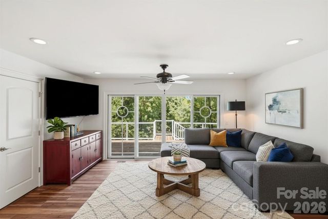 16121 Tana Tea Circle, Tega Cay, SC 29708
