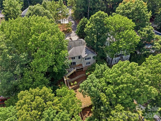 16121 Tana Tea Circle, Tega Cay, SC 29708