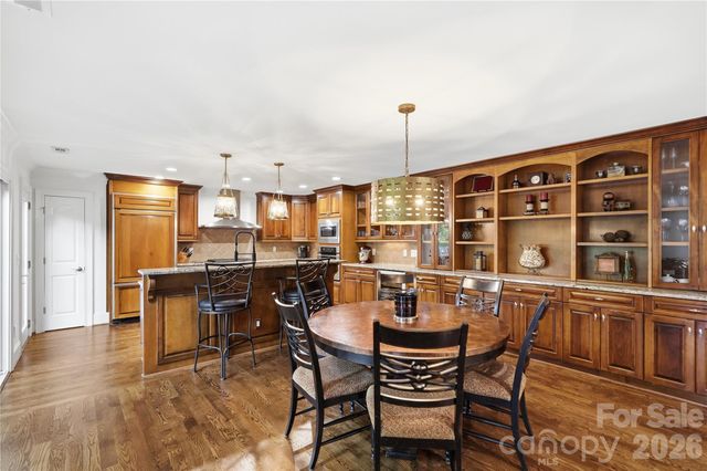 16121 Tana Tea Circle, Tega Cay, SC 29708