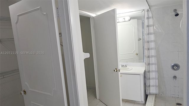 5800 SW 127th Ave 2420, Miami, FL 33183