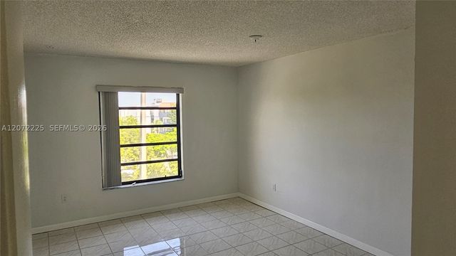 5800 SW 127th Ave 2420, Miami, FL 33183