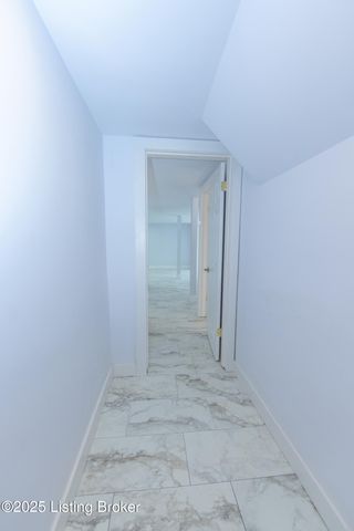 8221 Saint Anthonys Church Rd, Louisville, KY 40214