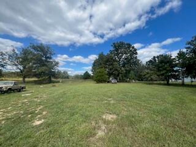 22423 Round Valley Drive, Hartshorn, MO 65479