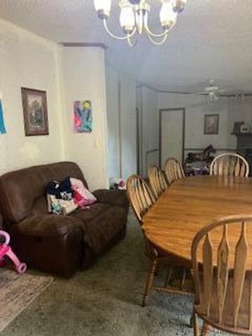 22423 Round Valley Drive, Hartshorn, MO 65479