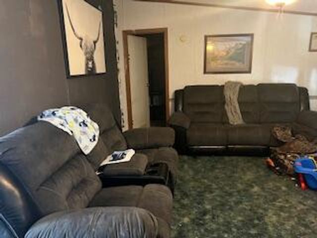 22423 Round Valley Drive, Hartshorn, MO 65479