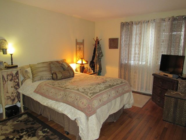 96 Main St 1, Blackstone, MA 01504