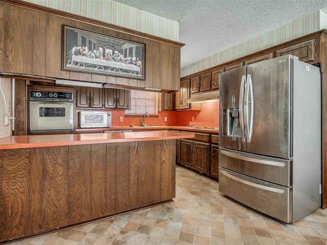 7 Kiowa, Shawnee, OK 74801