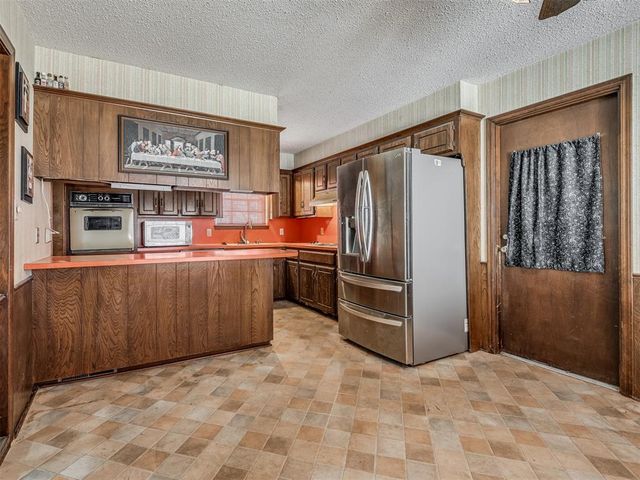 7 Kiowa, Shawnee, OK 74801