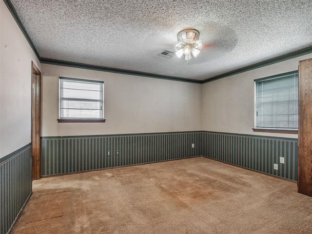 7 Kiowa, Shawnee, OK 74801