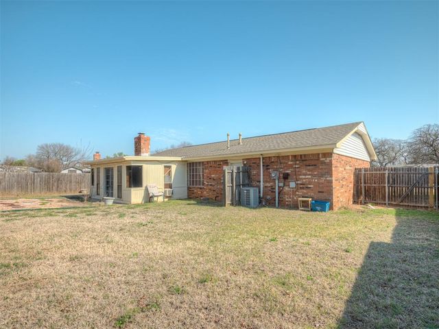 7 Kiowa, Shawnee, OK 74801
