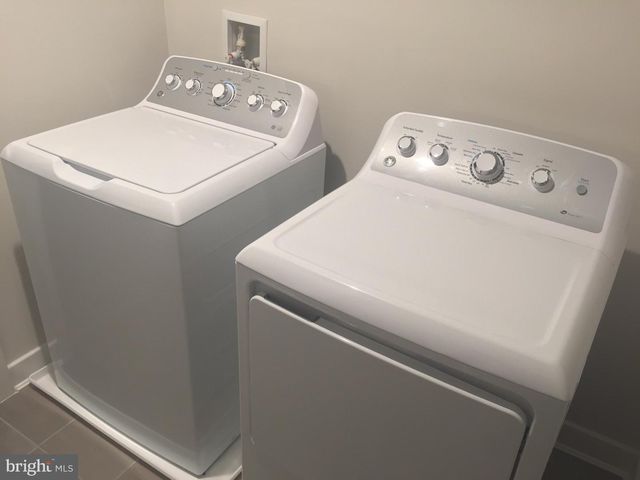 735 STONEHOUSE WAY, Hockessin, DE 19707