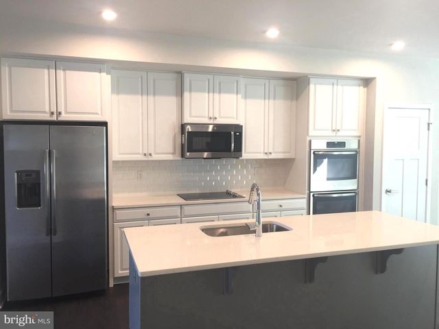 735 STONEHOUSE WAY, Hockessin, DE 19707