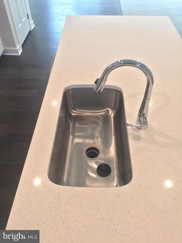 735 STONEHOUSE WAY, Hockessin, DE 19707