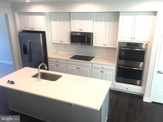 735 STONEHOUSE WAY, Hockessin, DE 19707