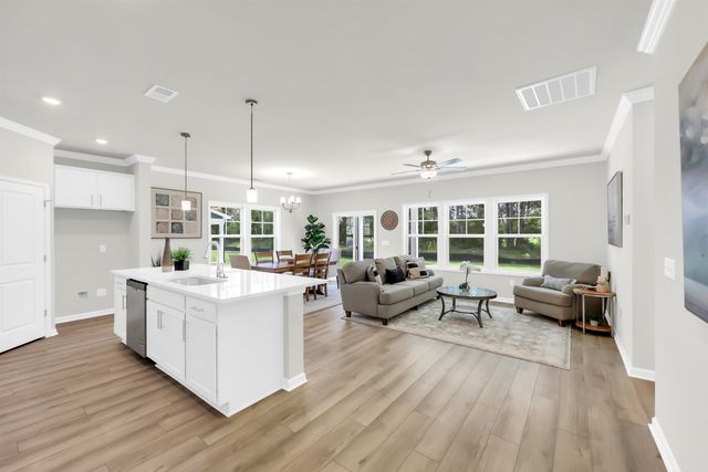 137 Cascade Dr., Conway, SC 29527